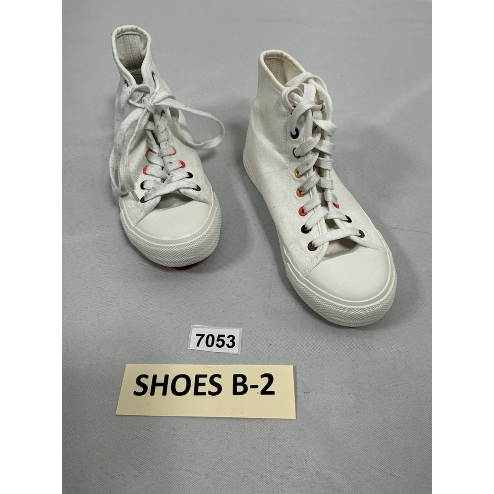 Womans American Eagle Lace Up high Top Sneakers Size 6 White Accents